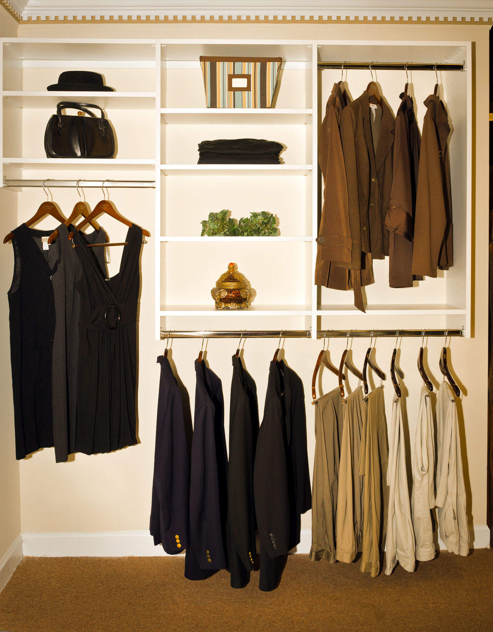 Walk in Closet - White