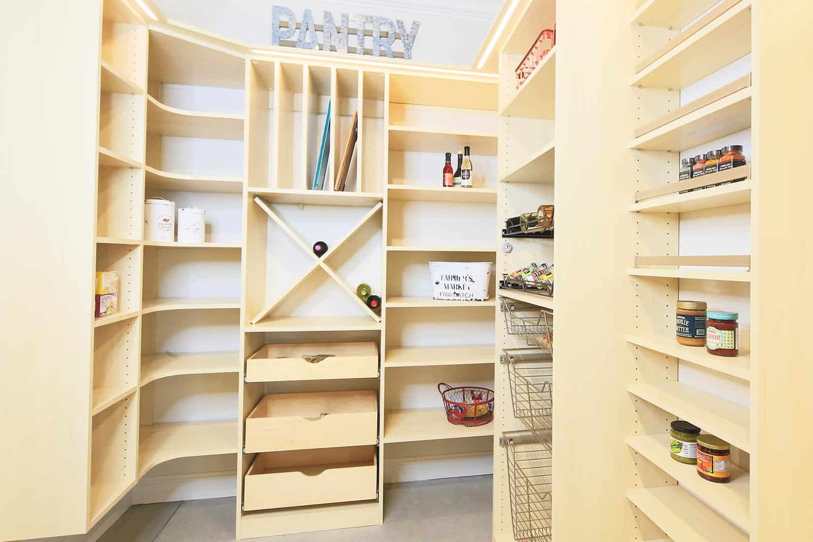 Pantry - Chateau Elm